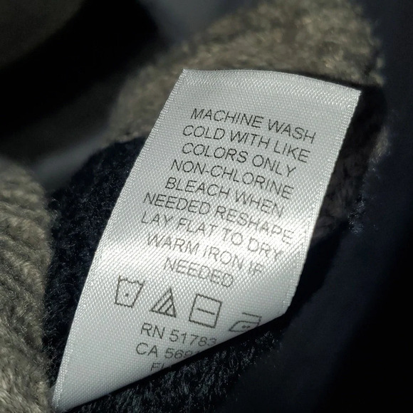 Striped Maurices V-neck Sweater Size 0 - Picture 5 of 9